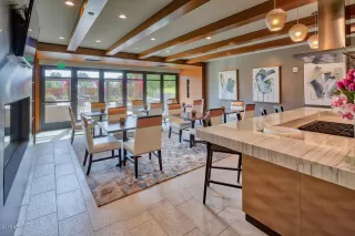 Photo #6: 5753931 Listing