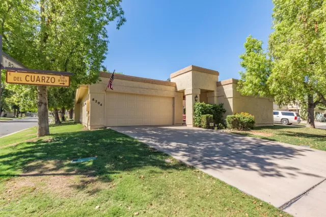 MLS: 5784740 Condo For Sale