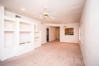 Photo #4: 5814332 Listing
