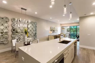 Photo #3: 5860703 Listing