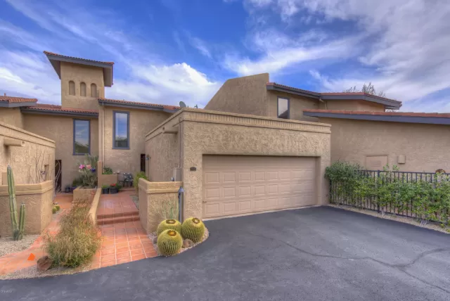 MLS: 5876444 Condo For Sale