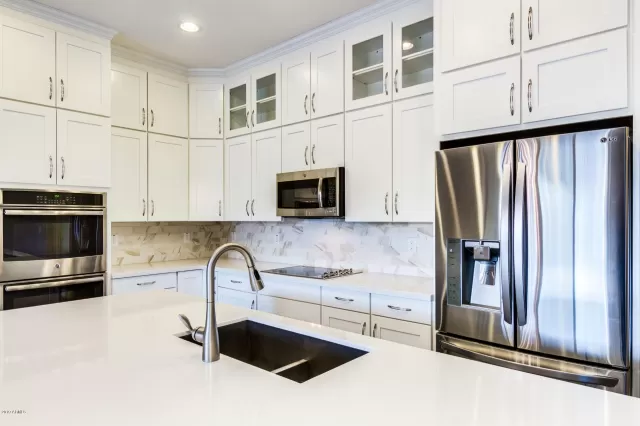 MLS: 5878637 Condo For Sale