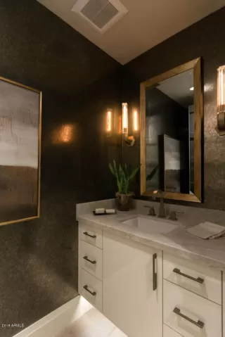 Photo #6: 5890889 Listing