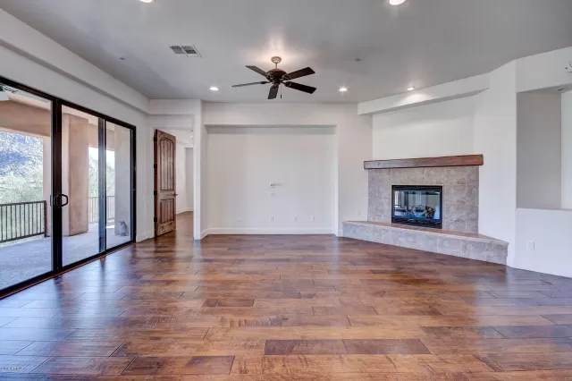 MLS: 5896903 Condo For Sale