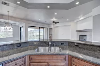 Photo #2: 5896903 Listing 