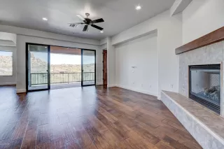Photo #5: 5896903 Listing 