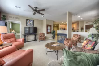 Photo #4: 5903644 Listing