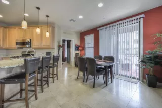 Photo #6: 5903644 Listing