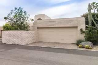 Photo #1: 5910909 Listing