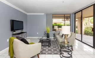 Photo #5: 5911111 Listing