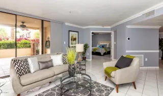 Photo #6: 5911111 Listing