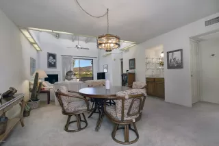 Photo #4: 5917760 Listing