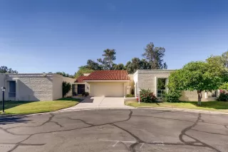 Photo #1: 5920595 Listing