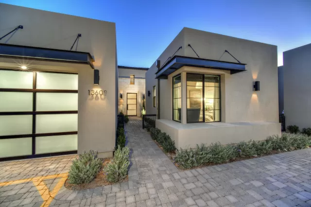 MLS: 5921599 Condo For Sale