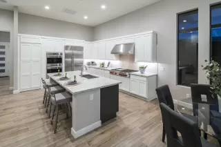 Photo #5: 5921967 Listing