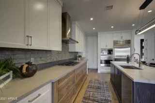 Photo #3: 5924290 Listing 