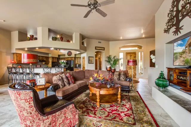 MLS: 5924952 Condo For Sale