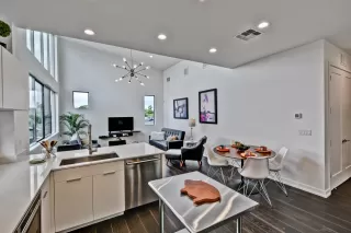 Photo #1: 5925795 Listing 