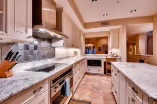 Photo #1: 5927367 Listing