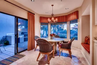 Photo #6: 5927367 Listing