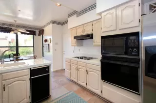 Photo #5: 5928064 Listing