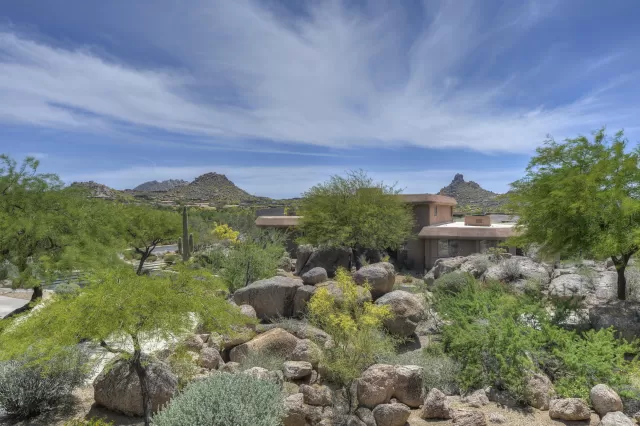 MLS: 5928321 Condo For Sale