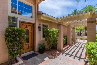 Photo #2: 5939258 Listing