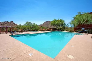 Photo #2: 5942848 Listing 