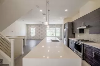 Photo #4: 5942891 Listing 