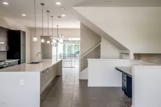 Photo #6: 5942891 Listing 