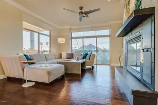 Photo #2: 5944960 Listing