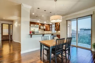 Photo #6: 5944960 Listing