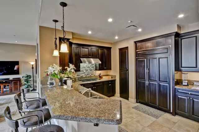 MLS: 5946729 Condo For Sale