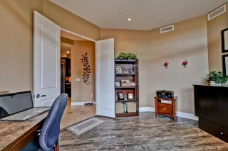 Photo #5: 5946729 Listing