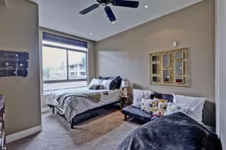 Photo #6: 5946729 Listing