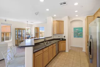 Photo #2: 5947211 Listing 