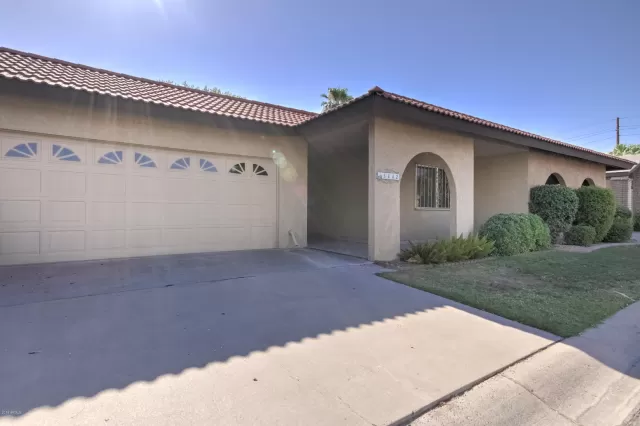 MLS: 5953818 Condo For Sale