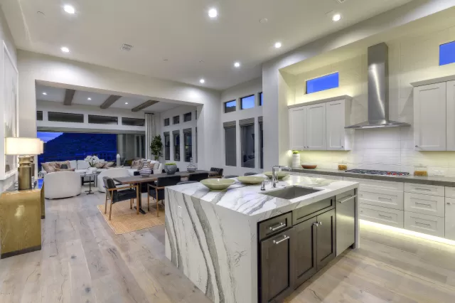 MLS: 5956252 Condo For Sale