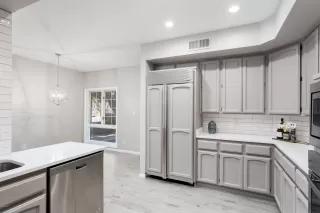 Photo #2: 5956676 Listing 