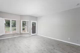 Photo #5: 5956676 Listing 