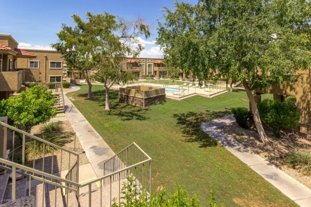 MLS: 5956878 Condo For Sale