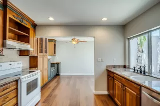 Photo #2: 5957987 Listing