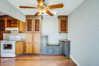 Photo #3: 5957987 Listing