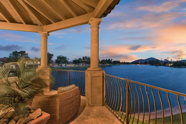 MLS: 5958813 Condo For Sale