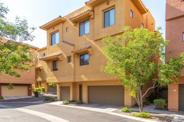 MLS: 5959657 Condo For Sale