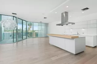 Photo #3: 5960833 Listing