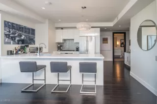 Photo #5: 5961411 Listing