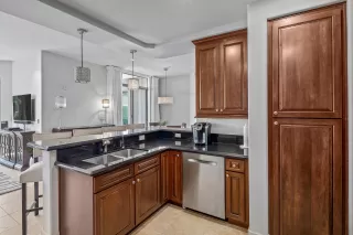 Photo #5: 5963970 Listing 