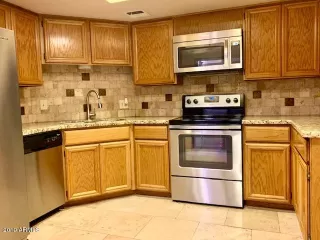 Photo #3: 5966263 Listing