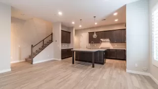 Photo #5: 5968025 Listing